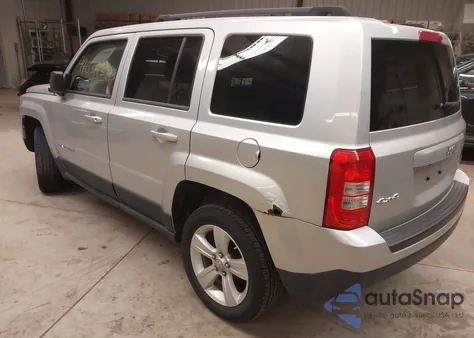 2012 Jeep Patriot Latitude z USA, uszkodzony, nr VIN 1C4NJRFB8CD665550